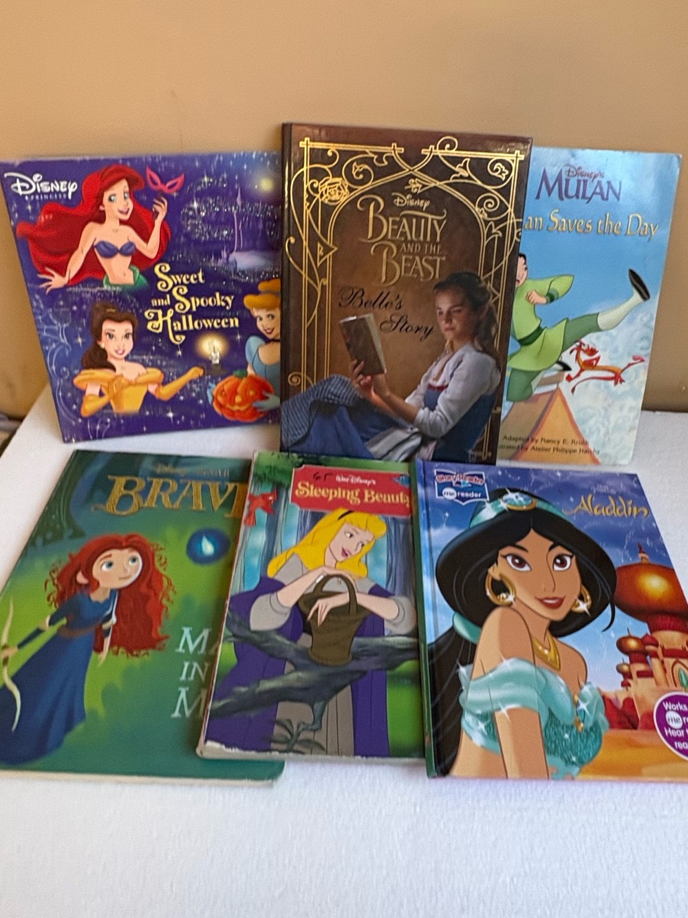 Disney Princess girls books - Picture 2 of 3
